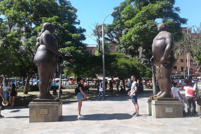 City tour, Commune 13, Metro Cable, Botero Park and more. Private - Why this private Medellín mix feels smart