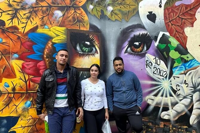 City tour, Commune 13, Metro Cable, Botero Park and more. Private - Parque de los Pies Descalzos: a relaxing foot break you can actually feel