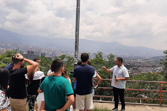 City Tour, Comuna 13, and Graffiti Medellin - Why Comuna 13 hits different when you do it with transit