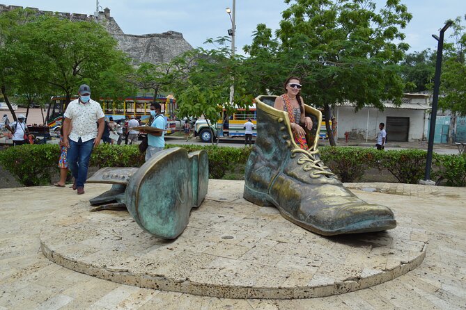 City Tour in Chiva through the City of Cartagena - Bahia Stop: Sea-Air Views at Cartagena’s Commercial Gateway