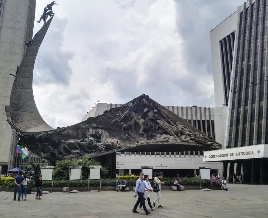 City Tour of Downtown Medellin Private or Shared - Placita de Flórez, the market stop that feeds the story