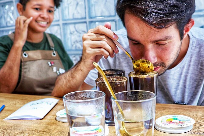 Coffee beyond the drink: master's degree in Colombian coffee - Guided Tastings: Building a Flavor Profile From the Cup Itself