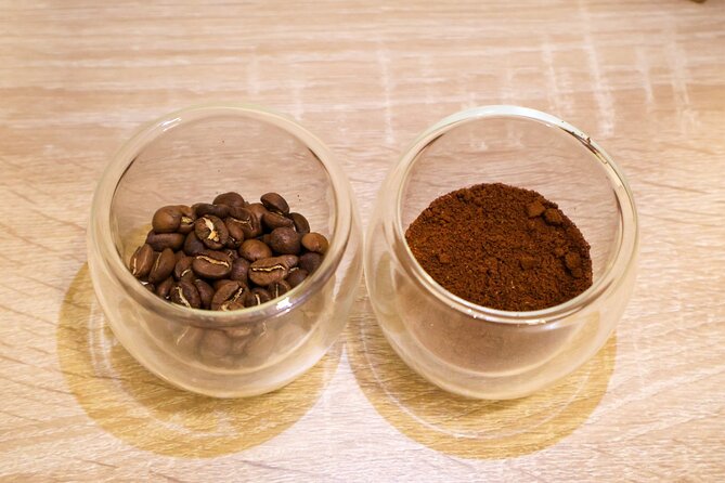 Coffee Class & Tour: prepare, test and know my culture. - Inside the coffee class: from plant and harvest to your cup