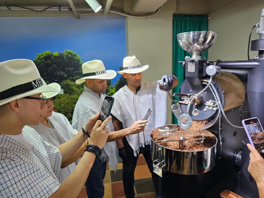 Coffee Experience with roasting show in Comuna 13 - Key points worth your hour