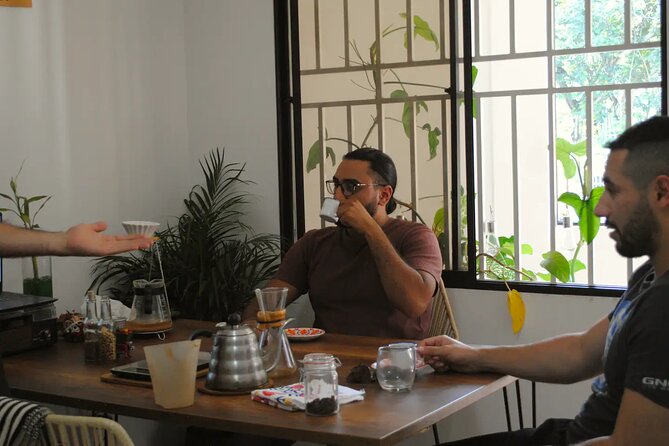Coffee Tasting Experience in Cali Colombia - Why this Cali coffee tasting feels different from a cafe stop