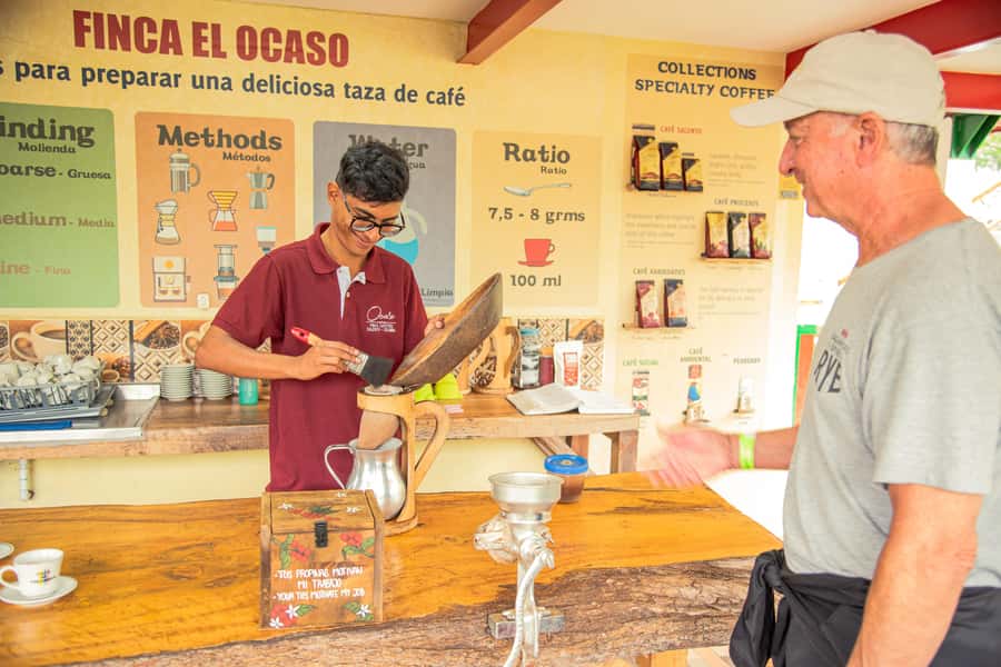 Coffee Tour at Finca El Ocaso Salento: Traditional Spanish Farm - Walking the Gardens and Plantations: Seeing the Farm at Work