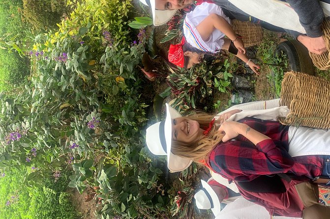 Coffee tour+Guatape - The guides set the tone in Medellín