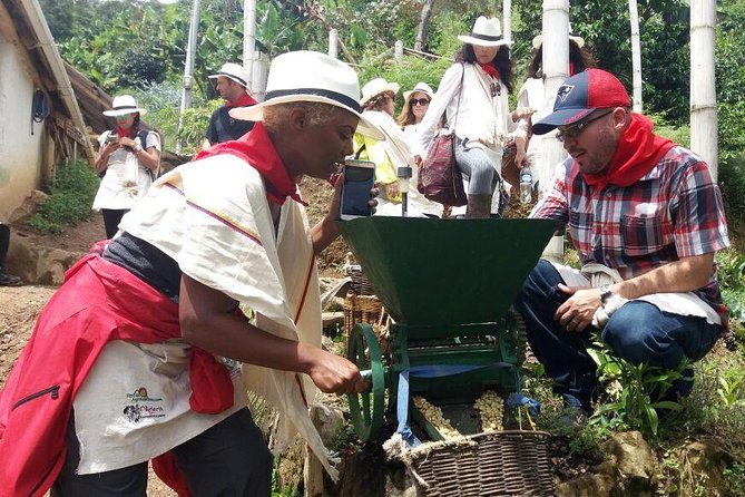 Coffee Tour In Horse Riding and Lunch In Medellin - Lunch at Fiambre: the meal break that keeps the day on track