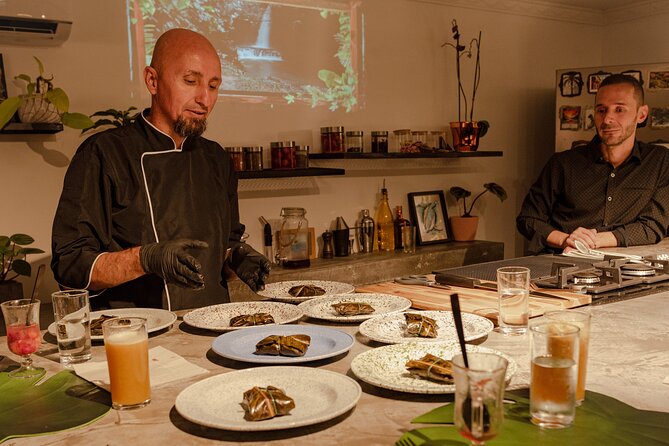 Colombia Essentials; A Journey Through Colombia’s Food & Culture - Timing: Why the 6:30 pm Start Works