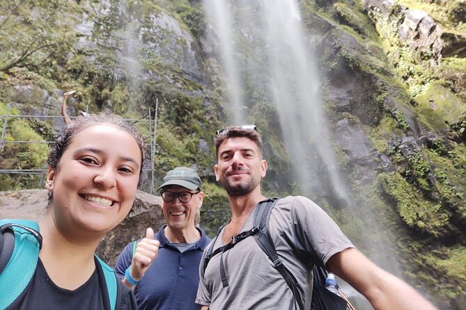 Colombia’s Tallest Waterfalls: La Chorrera Hike - Meeting at Cranky Croc Hostel and the morning rhythm you should expect