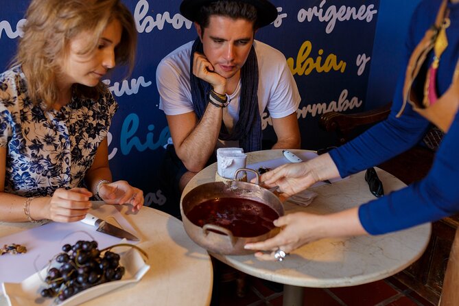 Colombian Fruits and Paila Ice Cream Tasting - What to expect at the meeting point and how to prep