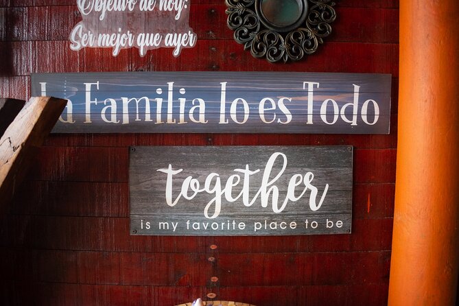 Come and enjoy an unforgettable day on the island of Baru - Fosforito Beach House: lunch, drinks, and the beach setup that saves time