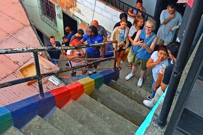 Commune 13 graffiti tour food Panoramic street and cable car - Stop 3: Cremas Doña Alba Ice Cream Break With Maracumango