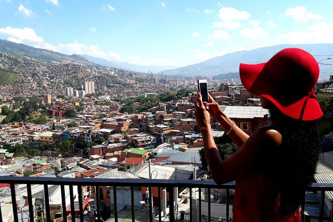Complete Pack: Pablo Escobar Tour and Comuna 13 - Private Pickup and Transport, the Real Value of Paying $94.05