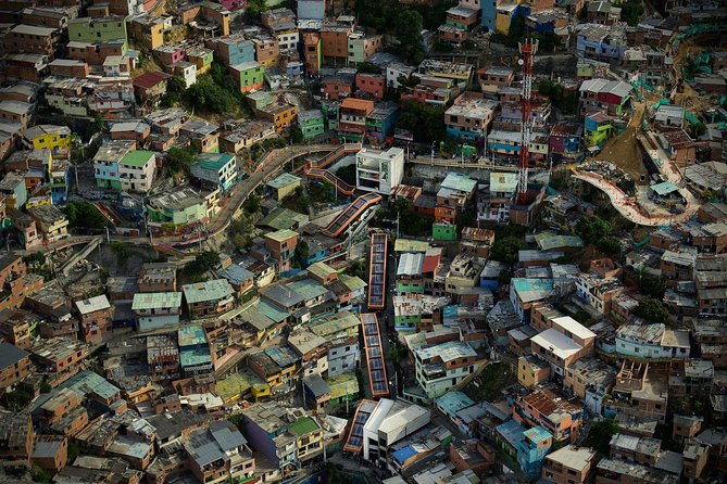 Comuna 13 & Downtown: From violence to innovation - Price, Timing, And Group Size: What $39 Buys You