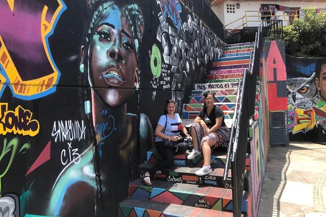 Comuna 13 Graffiti Tour with Metrocable - Stop 1: Estación metro San Javier and your Metrocable “orientation ticket”