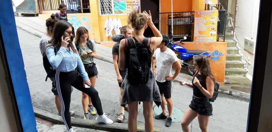 Comuna 13 Neighborhood & Street Art Private Tour - Tips to Make the Most of 4 Hours in Comuna 13