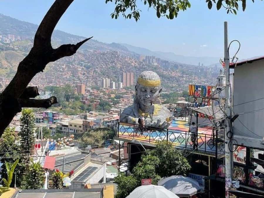 Comuna 13: Recorrido de Arte Urbano, Cultura y Resiliencia - Key points I’d plan around