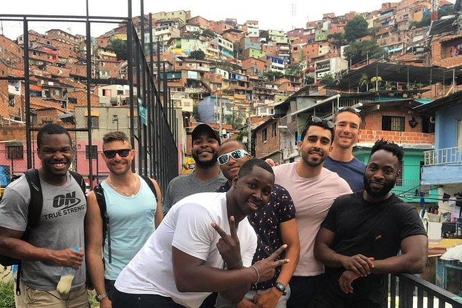 Comuna 13 Unplugged: Secret Paths, Street Art & Rooftop Rituals - Stop 1: Exploring Comuna 13’s transformation and street-level stories