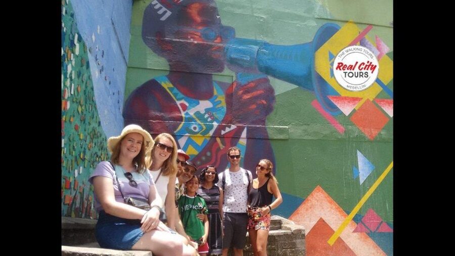 Comuna 4 - Moravia Tour - Moravia Cultural Center: Sightseeing With a Purpose