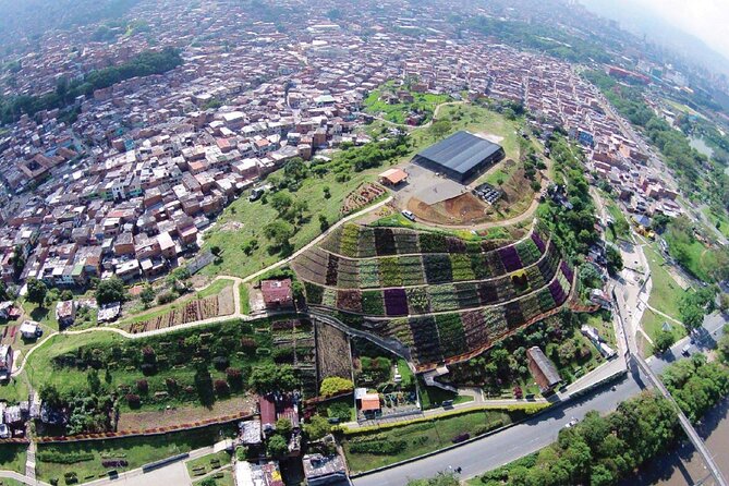 Comuna 4 Walking Tour Medellin - Meet at Metro Caribe, Then Get Oriented Fast