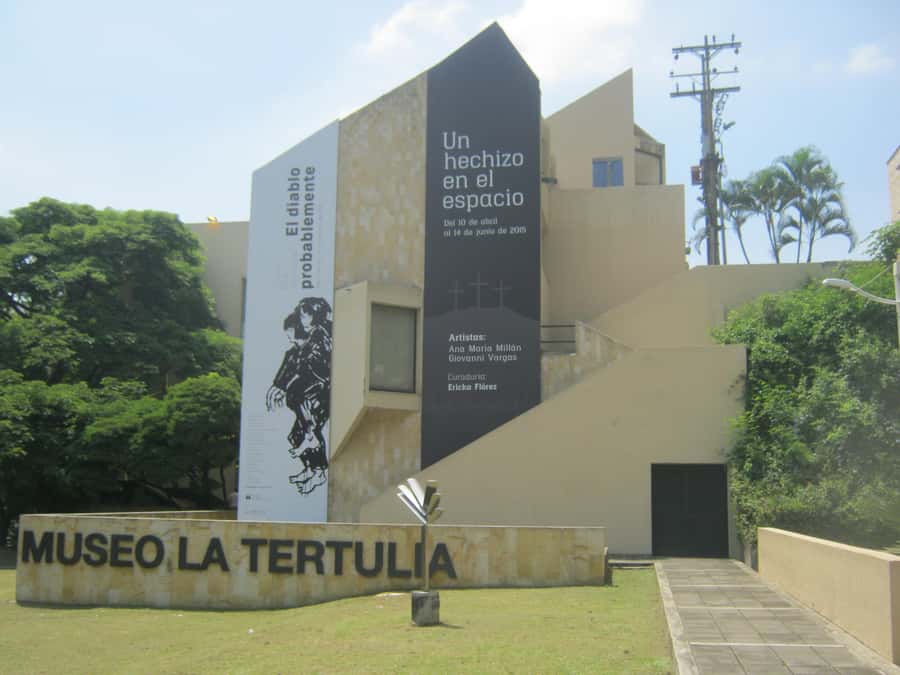 Cultural and heritage Cali tour - Stop 1: Iglesia de San Antonio, colonial charm and a quick city panorama