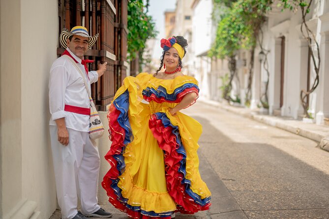 Cultural Photo Experience in Cartagena with Traditional Attire - What you get at the end: photos and videos that justify the price