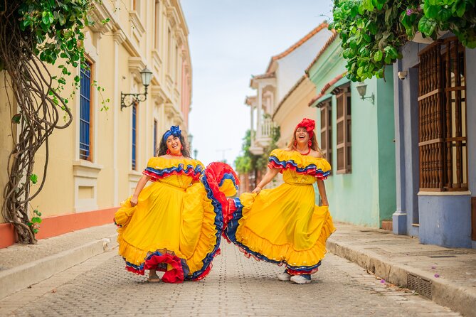 Cultural Photo Experience in Cartagena with Traditional Attire - The 90 minute photoshoot flow, step by step