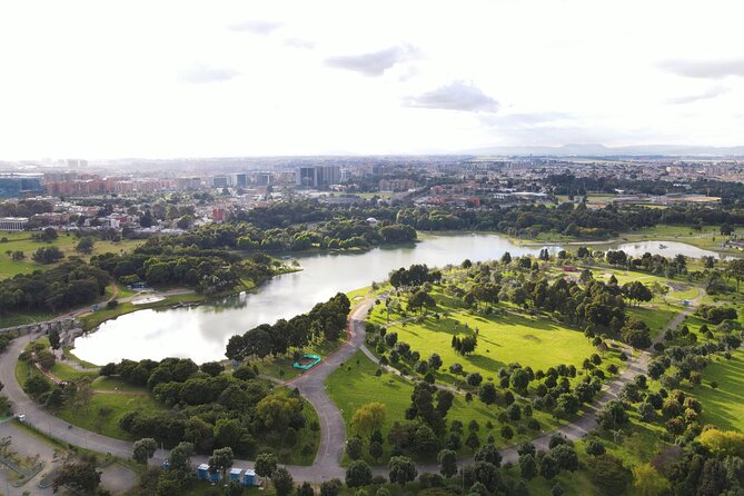Cycling tour in Simon Bolivar Park and Virgilio Barco Library - Parque Metropolitano Simón Bolívar: a park ride with real variety