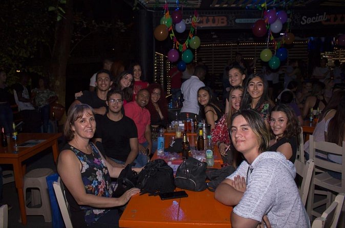 DANCE TOUR THURSDAY (Class + Night out Bogota) - The salsaero bar session from 9:00 p.m. to 2:00 a.m.: practice with live music