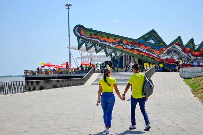 Day Tour to Barranquilla and Santa Marta from Cartagena - Barranquilla first: Ventana al Mundo, Letras Barranquilla, and the fun monuments