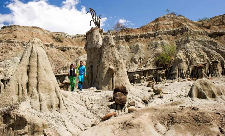 Day Trip to Tatacoa Desert (Horseback, Boat, Stargazing, ..) - Getting from Villavieja to the desert entrance by tuk-tuk