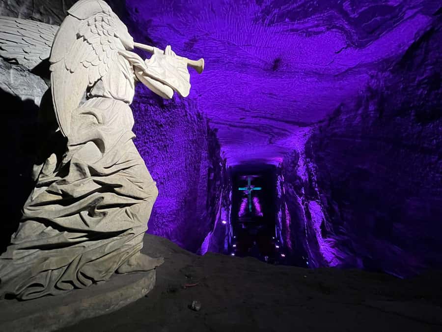 Discover Bogota-city tour and the Salt Cathedral in one day - Quick highlights