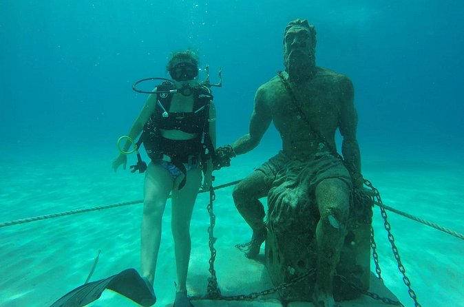 Diving for Beginners among Corals and Statues in San Andres - Price and value for $37: what you’re paying for, and what can cost extra