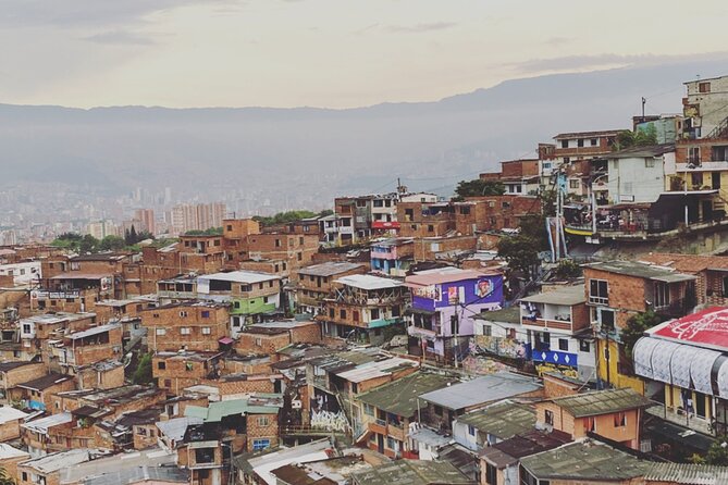 Downtown Medellin, Pueblito Paisa, and Comuna 13 Private Tour - What to Bring: Photos, Comfort, and Meal Timing