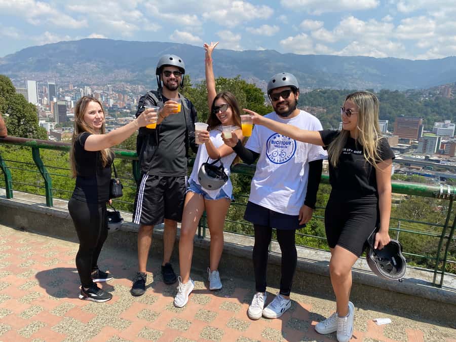 E-Bike City Tour Medellin with Local beer and Snacks - Key highlights at a glance