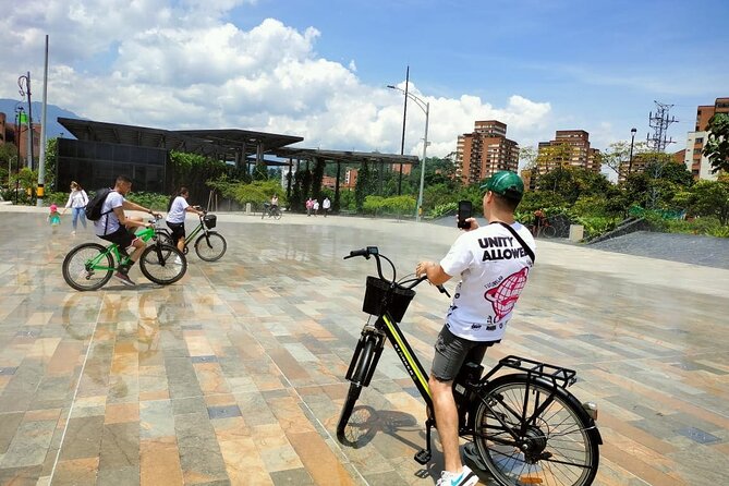 Electric Bike City Tour Medellin With Colombian Coffee and Snack - Sport, sport energy, and Laureles Park for the local feeling