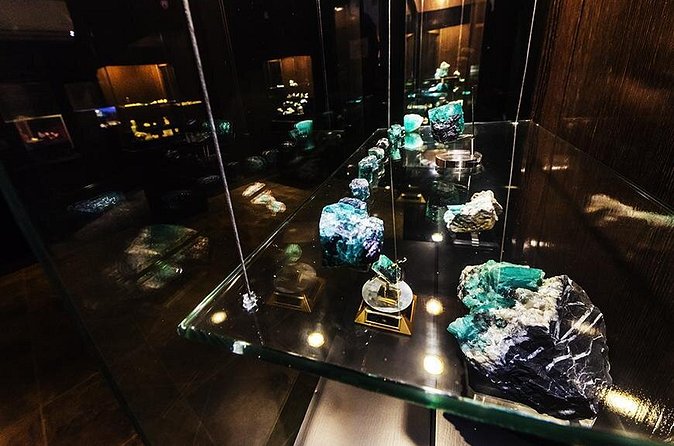 Emerald Lecture - Become an expert - Showroom Time and Purchase Pressure, What to Expect and How to Handle It