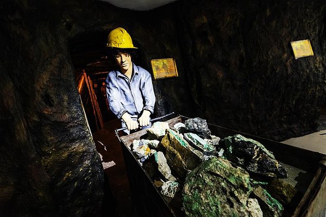 Emerald Museum & Jewelry Workshop: Behind the Scenes Tour - Key things to know before you go