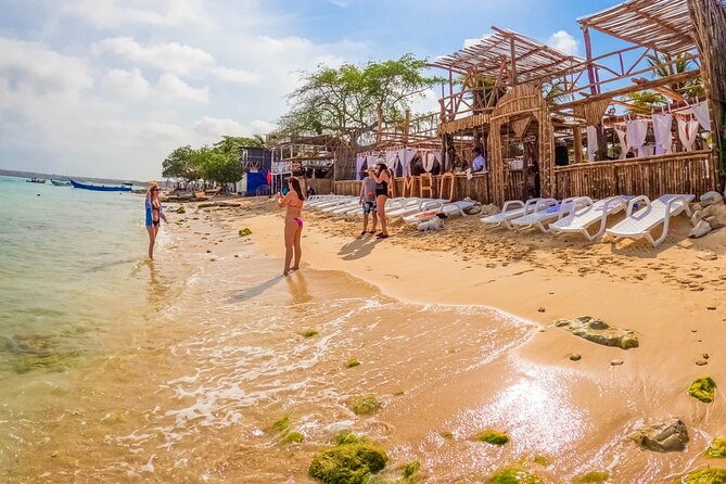 Enjoy In cartagena Playa Blanca + Plankton - A day built around beach time and a night plankton show