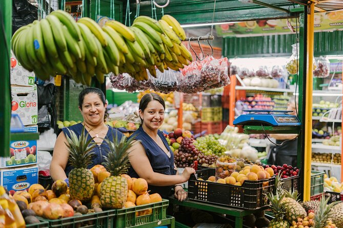 Exotic Fruits Tour - Guides: Sophia, Diana, Sonja, and David bring the fruit lessons to life