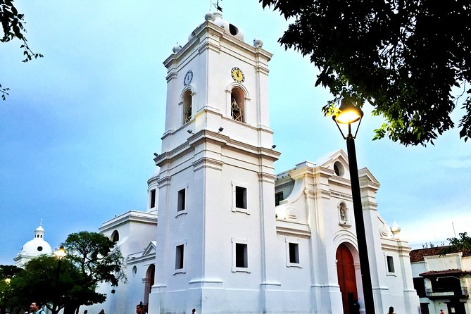 Explore Santa Marta’s History, Museums and Architecture in 4 hours - Centro Historico Santa Marta, Cathedral to the Bay in One Hour