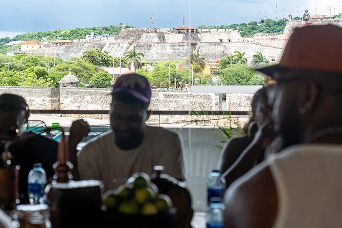 Express Rum and Chocolate Tasting Experience - Getsemaní rum and chocolate in one hour: what you are really buying