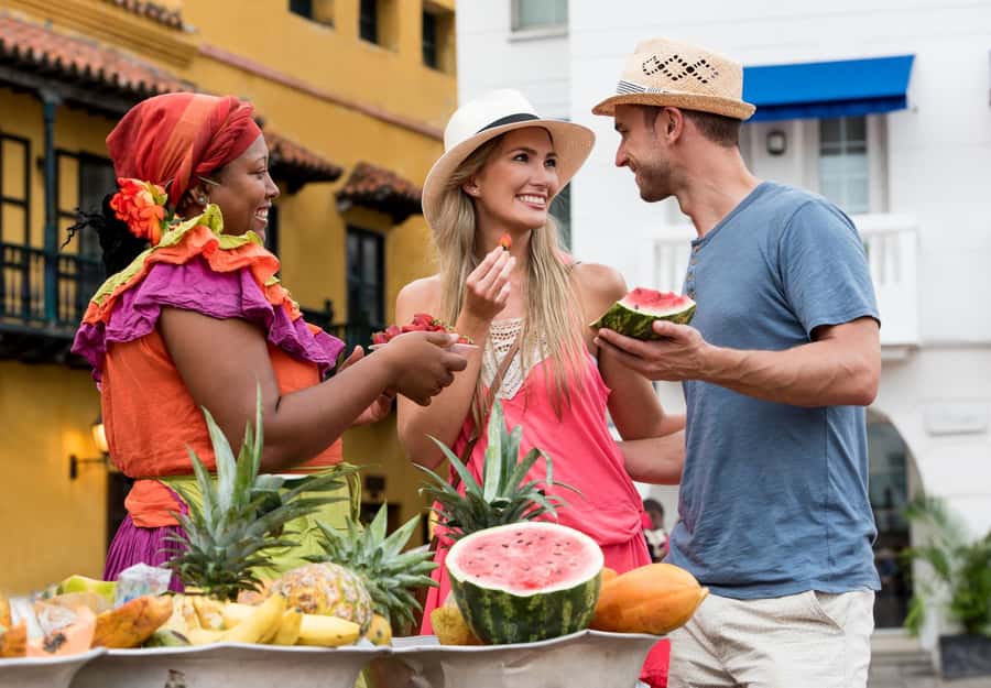 Food Tour in Barranquilla Downtown - Avenida del Río: how the final hour feels like a landing