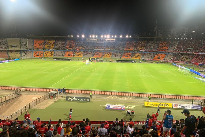 Football game tour - Your guide Andrés: turning chants and rivalries into something you understand