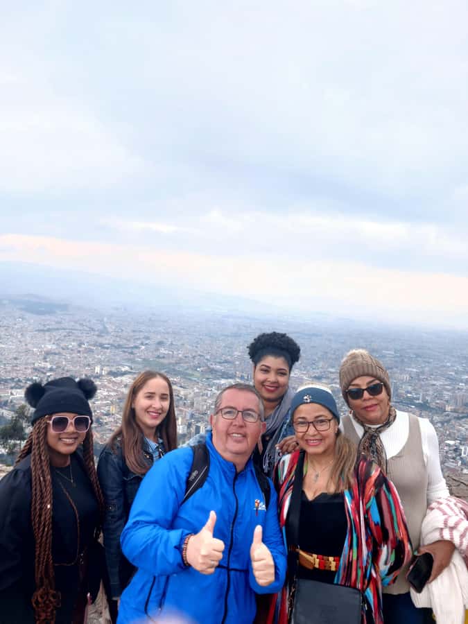 Free Walking Tour Bogotá: Arte, Historia y Café - Plazoleta del Rosario and Santander Park: pauses that help the story land