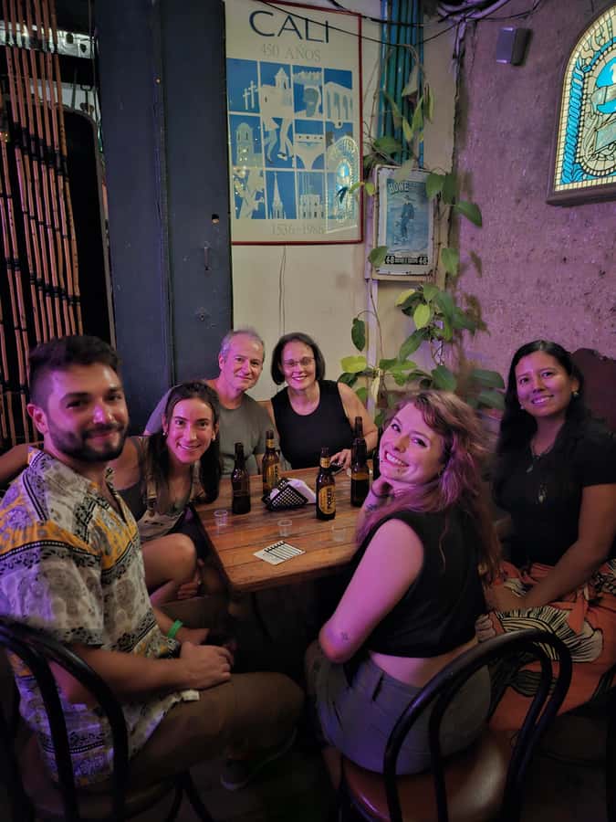 Friday Salsa Pub Crawl in Cali - Timing, meeting point, and how to show up smoothly