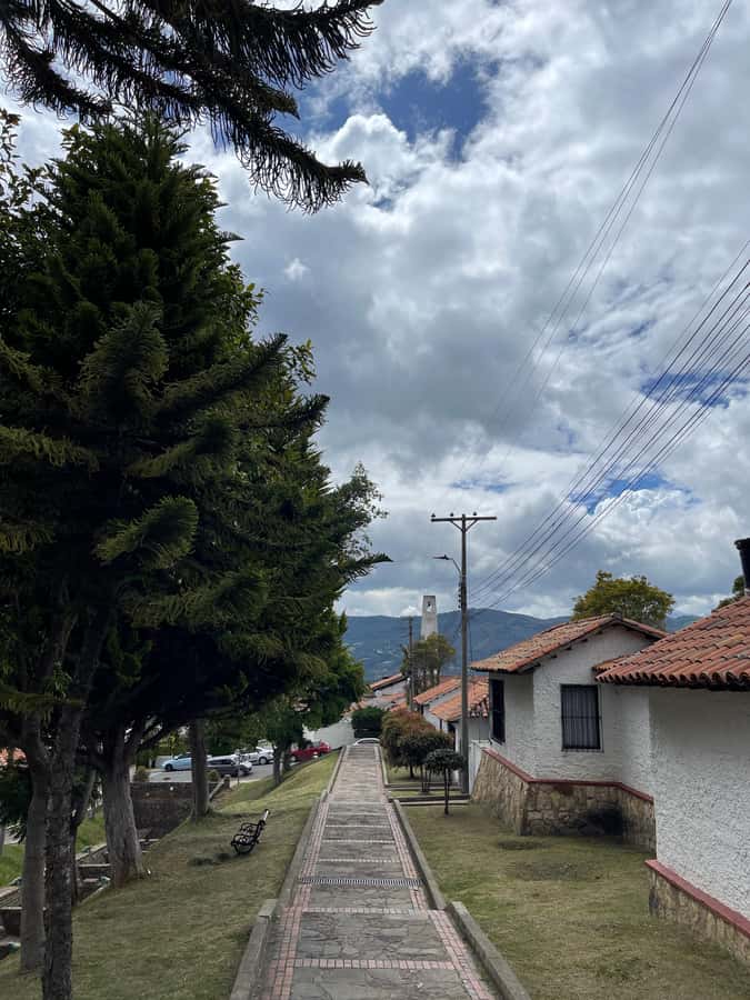 From Bogota: Guatavita Lagoon and Village Guided Tour - The guide experience: calm, flexible, and built for real pacing