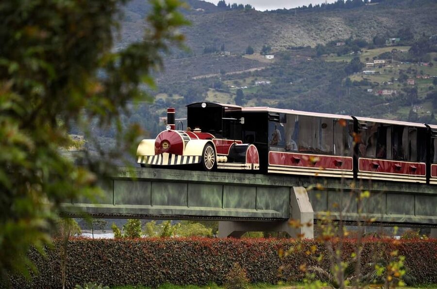 From Bogota: Jaime Duque Park and zoo with ticket included - The Caribbean Sea replica and naval vessels: fun history with a story feel