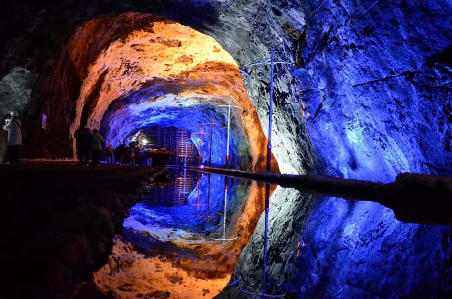 From Bogotá: Nemocón Salt Mines Tour and Andrés Carne De Res - Nemocón guide style: what you gain from a real explanation underground